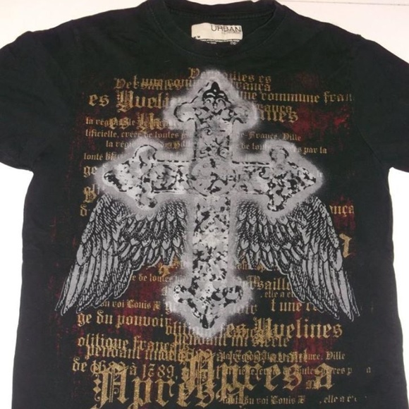 Other - Urban Heritage Tee Shirt Men Medium